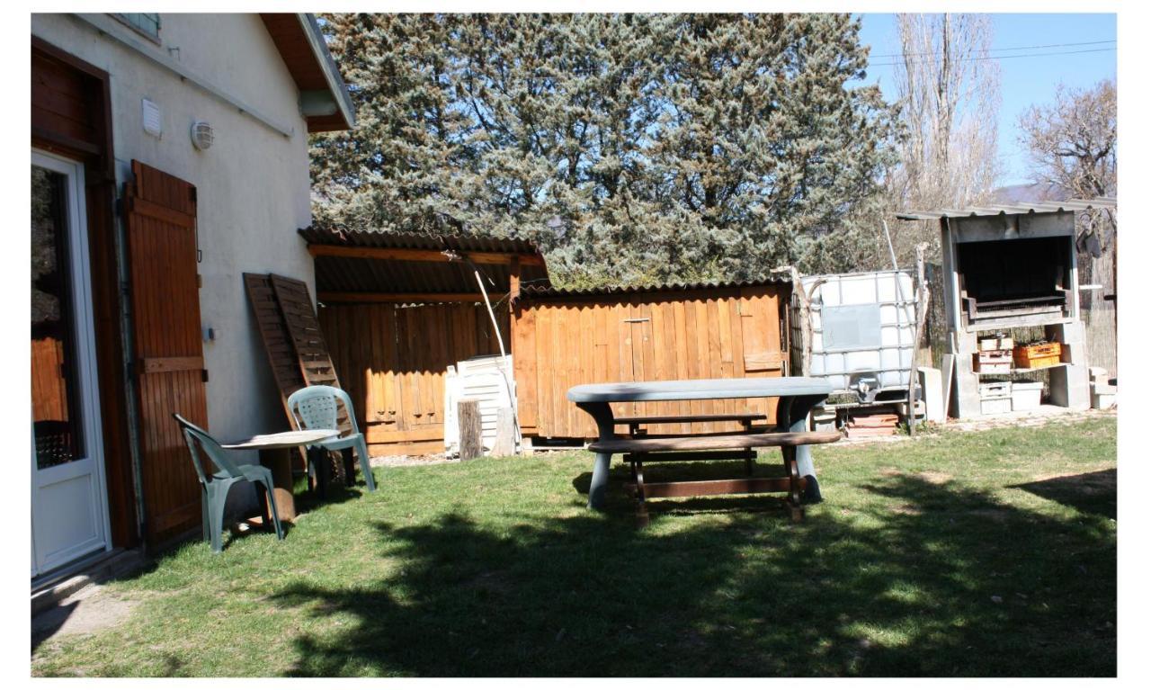 Petit Studio, Bien Equipe, A La Campagne Marcoux  Luaran gambar
